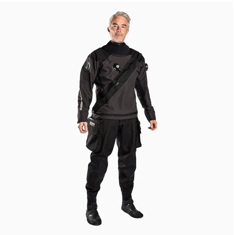 Scuba-Diving-DRYSUITS.jpg__PID:09c5a097-3196-4aed-9e18-1a60b346f075